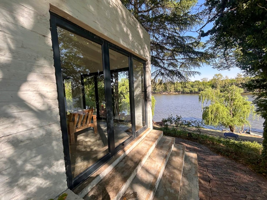 4 Bedroom Property for Sale in Lindequesdrif North West